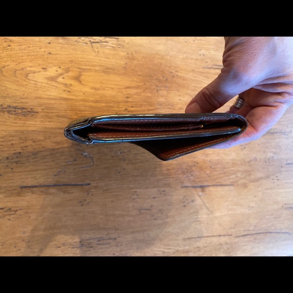 Louis Vuitton Long Passport Wallet - Picture 3 of 16